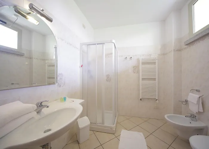 Zust Szálloda Verbania